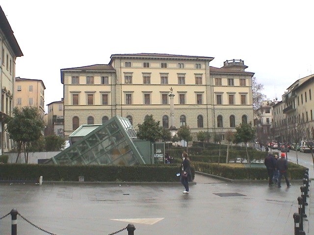 La piazza fu inaugurata nel 1847